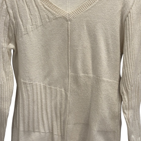 Sundance Silk Blend V Neck Womens Cream Sweater Size XS - Picture 3 of 6